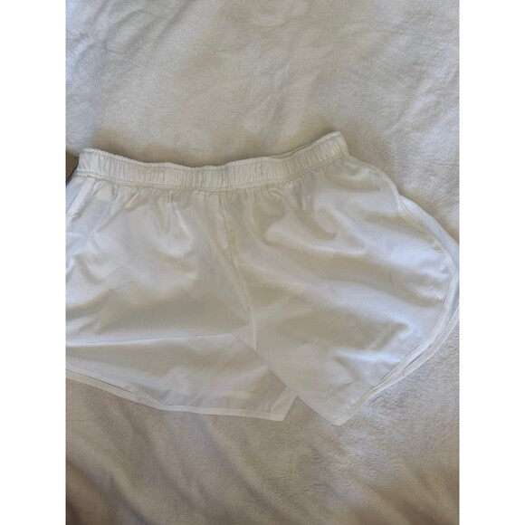 Nike Dri Fit Shorts - Size Large - NWT - Picture 3 of 3